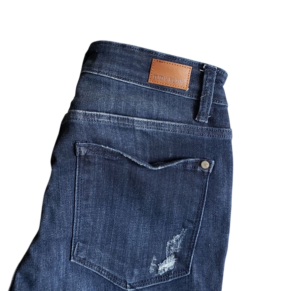 Judy Blue Skinny Fit Dark Wash Cuffed Jean 5 / 27 - Picture 2 of 9